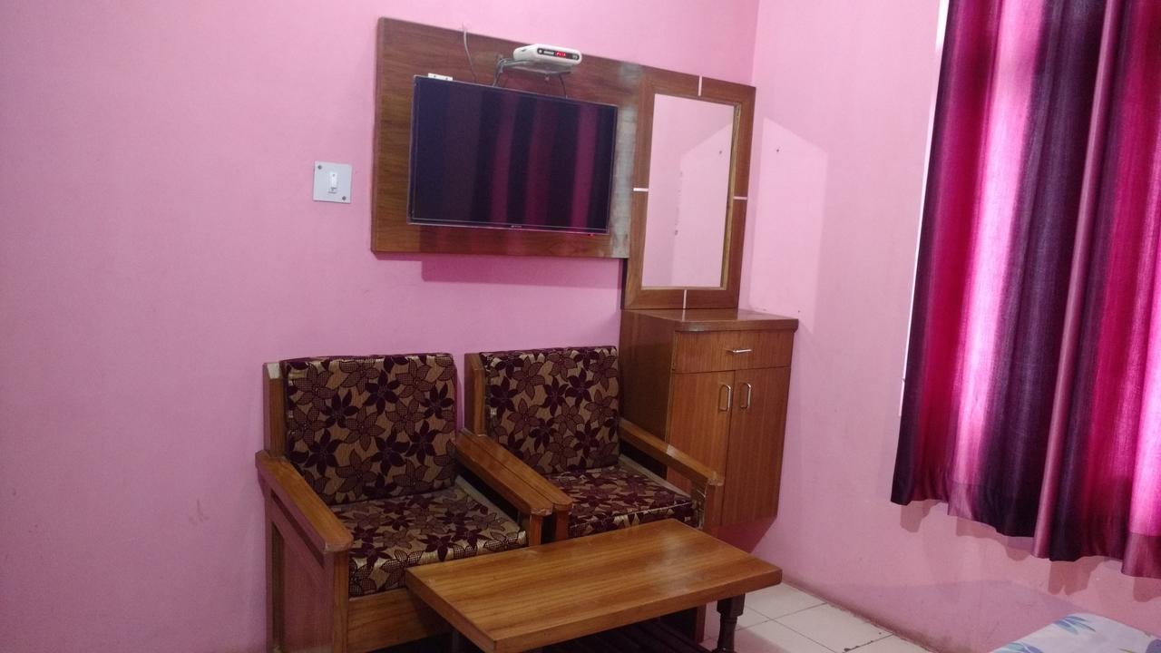 Hotel Brahma Kamal Joshīmath Esterno foto