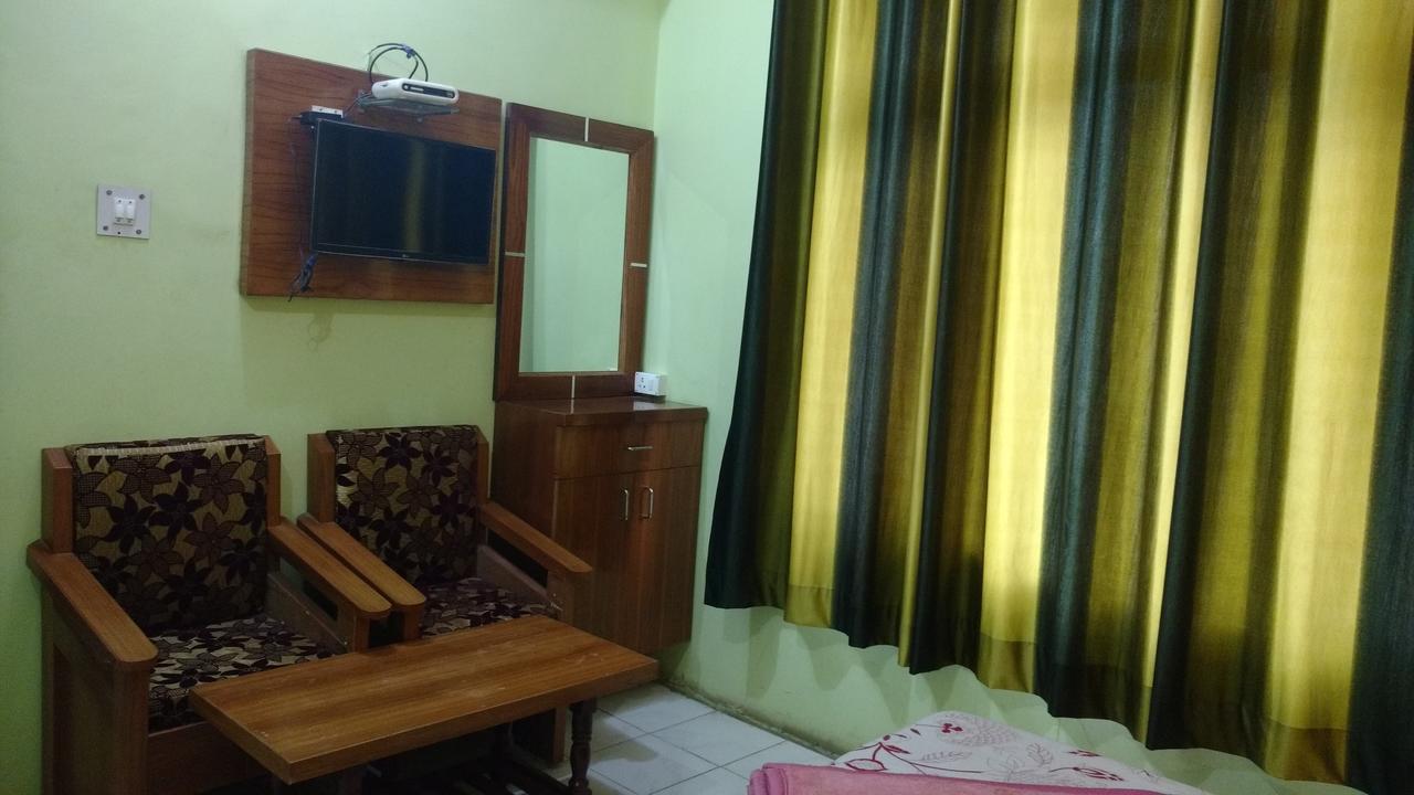 Hotel Brahma Kamal Joshīmath Esterno foto