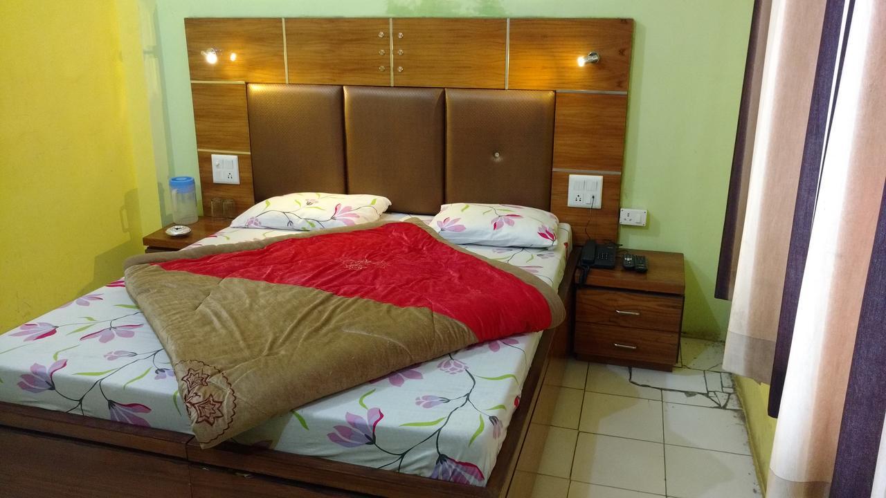 Hotel Brahma Kamal Joshīmath Esterno foto